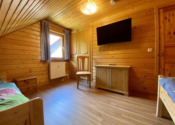 Im Naturerlebnisdorf Blauvogel * هاسلفيلد