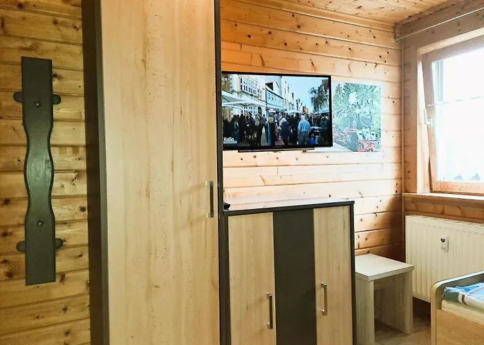 Im Naturerlebnisdorf Blauvogel * هاسلفيلد