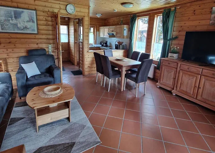 Im Naturerlebnisdorf Blauvogel *